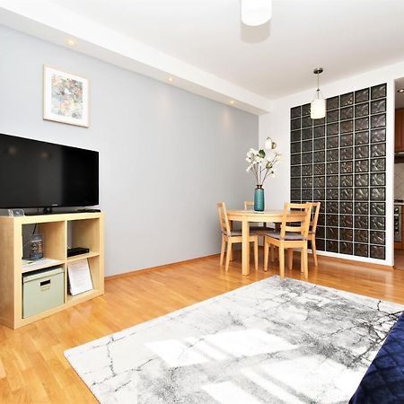 Rental Apartments Piwna 华沙 外观 照片