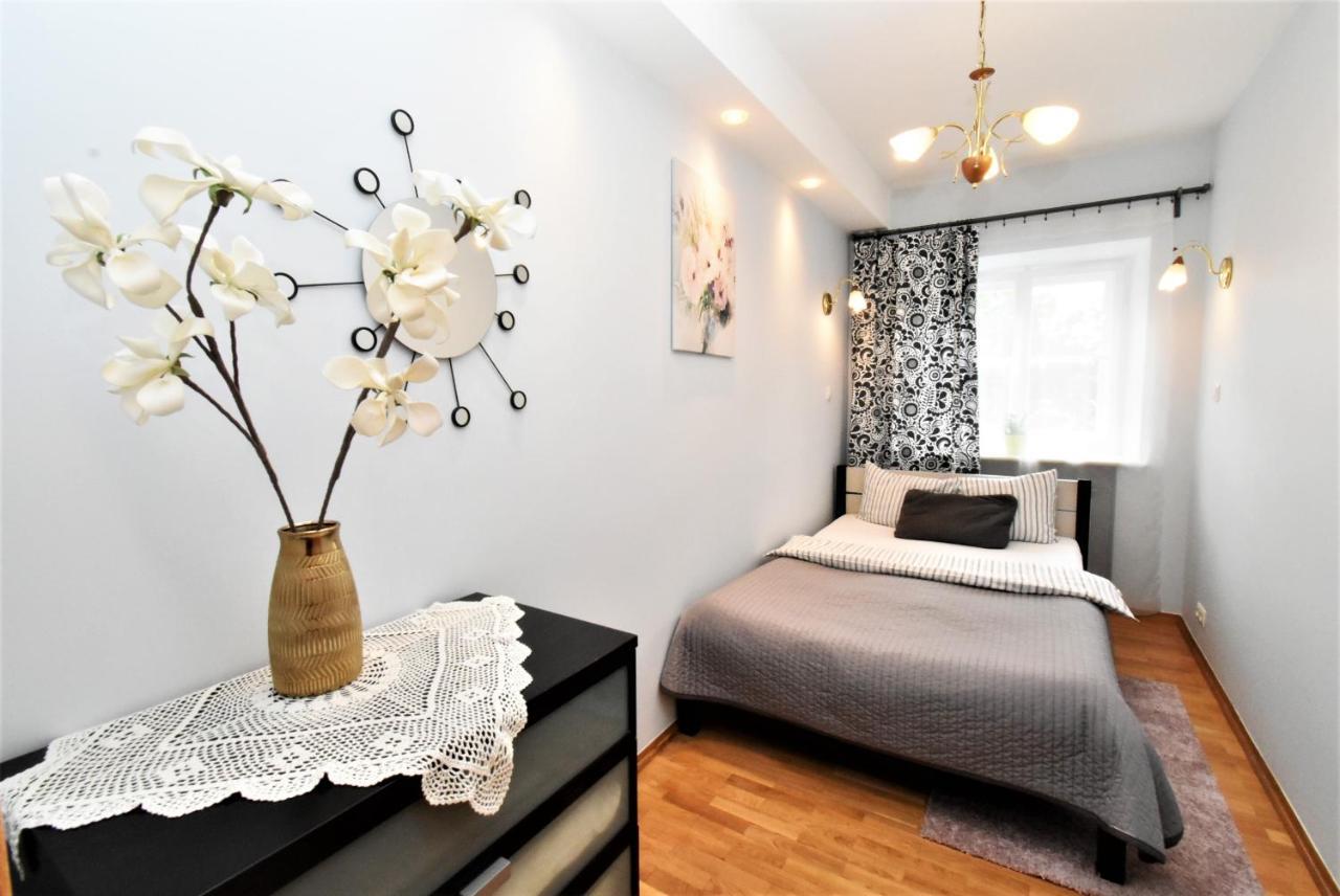 Rental Apartments Piwna 华沙 外观 照片